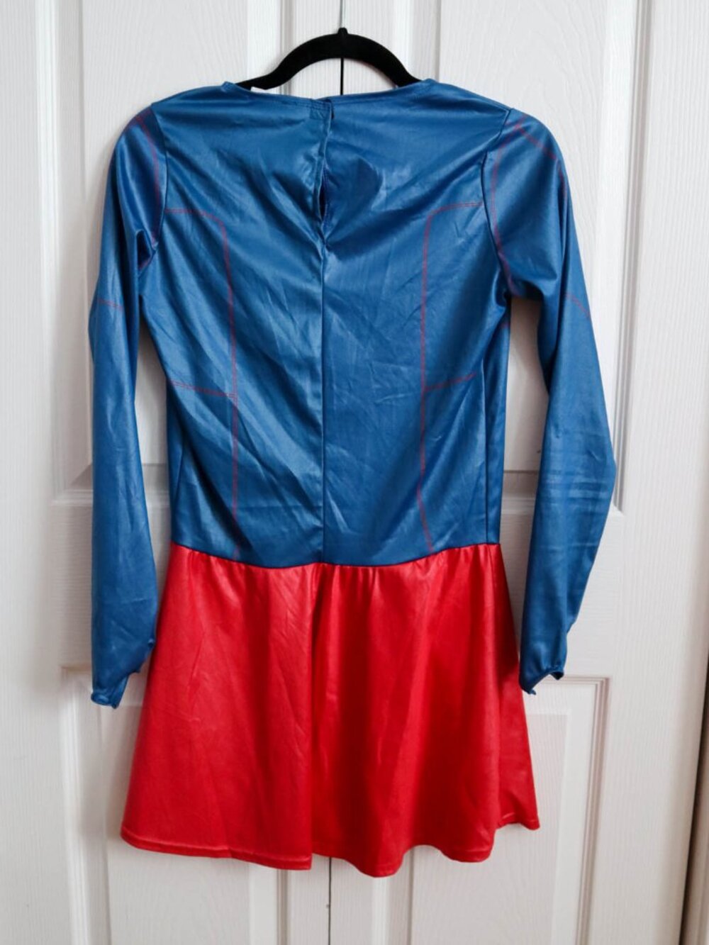 Rubies II DC Comics Supergirl Costume Dress & Cape Adult Women's Sz S Cosplay - Picture 6 of 7